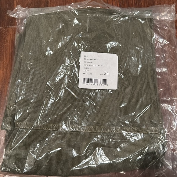 NWT Free People 🎉host pickx4🎉🎈 Benji relaxed fit wide leg jeans in army green - Picture 10 of 11